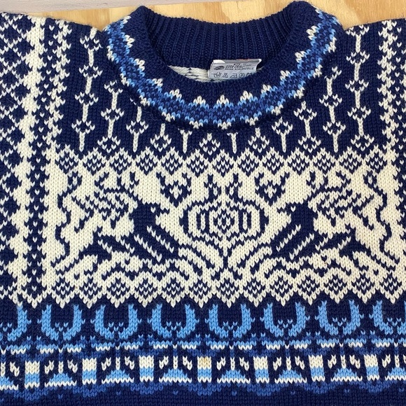 Vintage Dale of Norway Reindeer Snowflake Nordic Wool Crewneck Sweater - Picture 5 of 7
